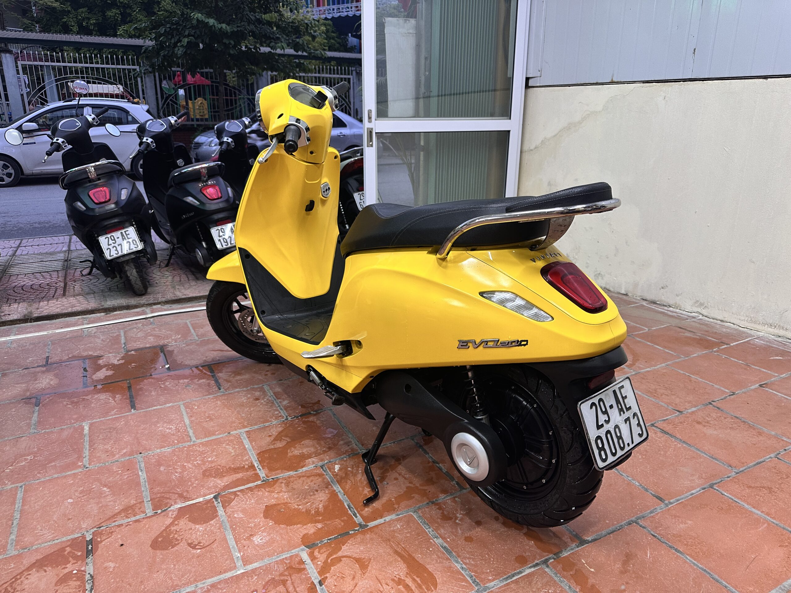 Bán Evo200 màu vàng, xe đẹp như tranh, biển 29
